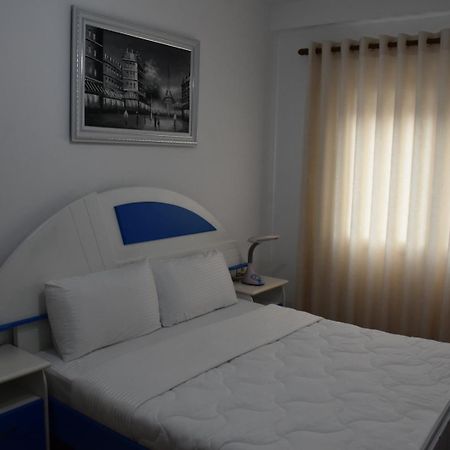 Leo Apartment Përmet Exteriör bild